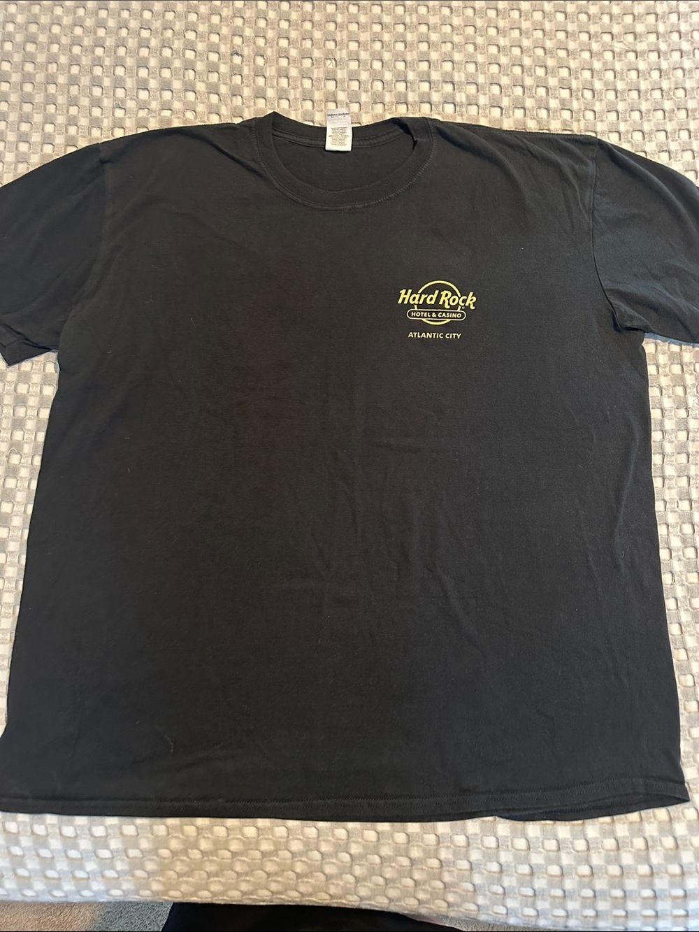 Hard Rock Cafe Atlantic City T-Shirt - Picture 2 of 6